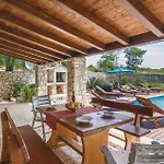 Stunning In Holiday home