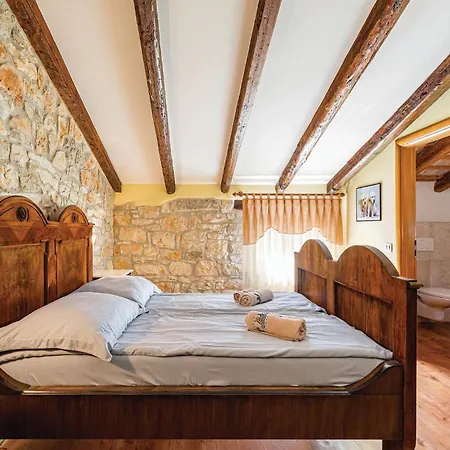 Дом отдыха Lovely In With Wifi *