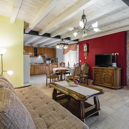 Casa vacanze Lovely In With Wifi