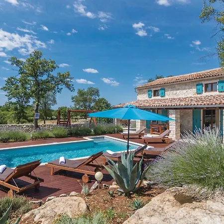 Stunning In Holiday home